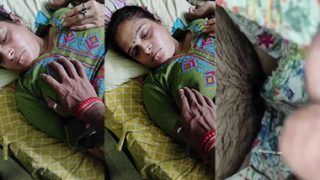 Pornghar MMS – Sexy MoM Sleeping Hard Pussy Fuck