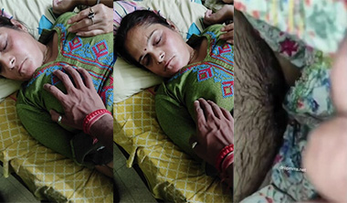 Pornghar MMS – Sexy MoM Sleeping Hard Pussy Fuck