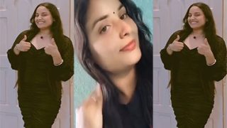 Indian Desi Horny Wife Showing & Fucking By BF