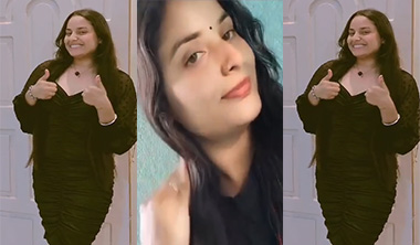 Indian Desi Horny Wife Showing & Fucking By BF